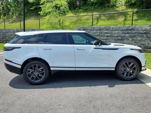 New 2026 Land Rover Range Rover Velar Dynamic SE image 11