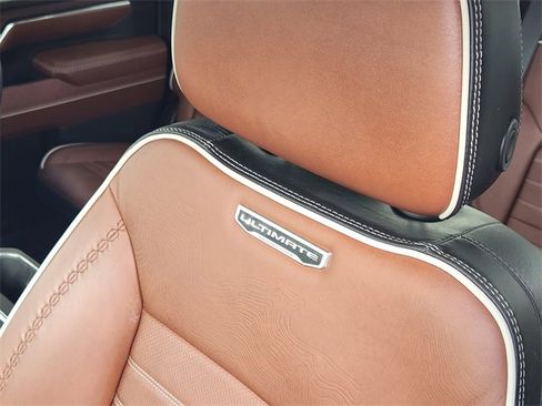 Used 2024 GMC Sierra 2500 Denali Ultimate w/ Max Trailering Package image 15