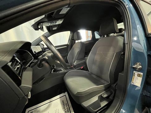 Certified 2025 Volkswagen Jetta Sport image 11