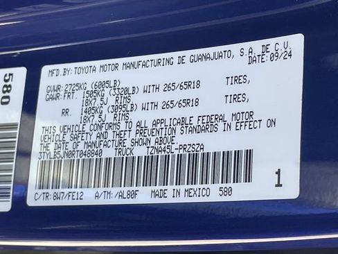 Used 2024 Toyota Tacoma TRD Sport w/ TRD Sport Upgrade Package AWD/4WD image 31