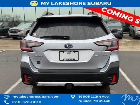 Used 2022 Subaru Outback Limited image 7