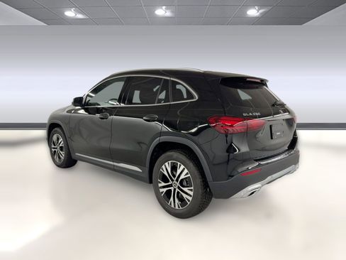 Used 2026 Mercedes-Benz GLA 250 image 3
