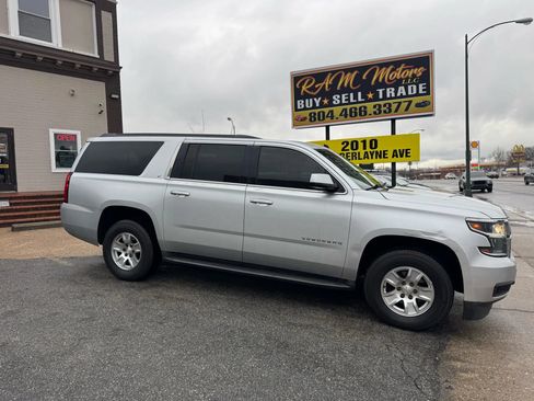 Used 2015 Chevrolet Suburban LT AWD/4WD image 3
