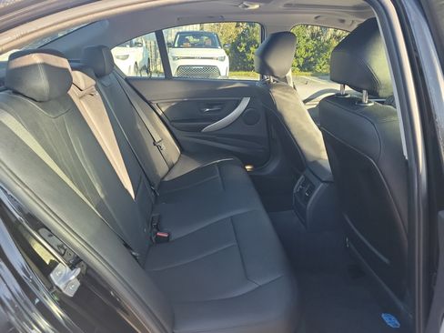 Used 2014 BMW 320i Sedan image 12