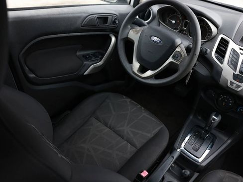 Used 2011 Ford Fiesta SE w/ Super Fuel Economy Pkg FWD image 20