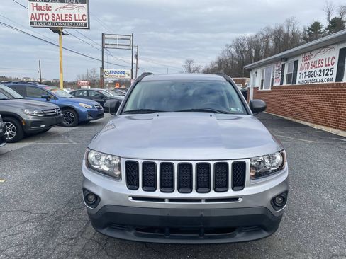 Used 2017 Jeep Compass 75th Anniversary w/ Power Value Group FWD image 2