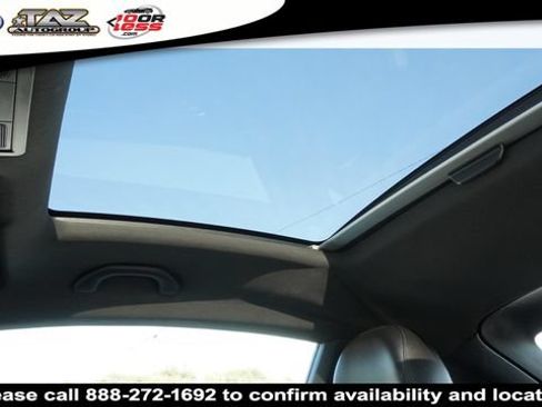 Used 2012 Volkswagen Beetle 2.0T FWD image 17