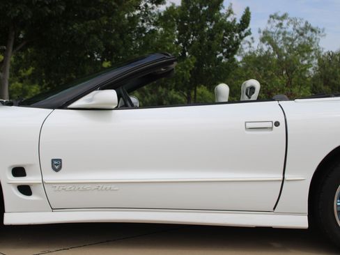 Used 1999 Pontiac Firebird Trans Am RWD image 29
