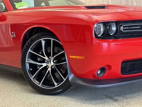 Used 2015 Dodge Challenger R/T Scat Pack RWD image 3