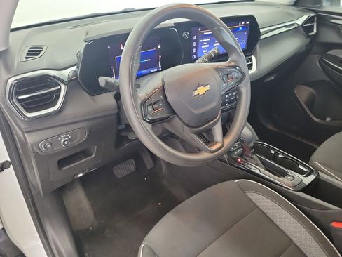 Used 2024 Chevrolet TrailBlazer LS w/ LS Confidence Package FWD image 18