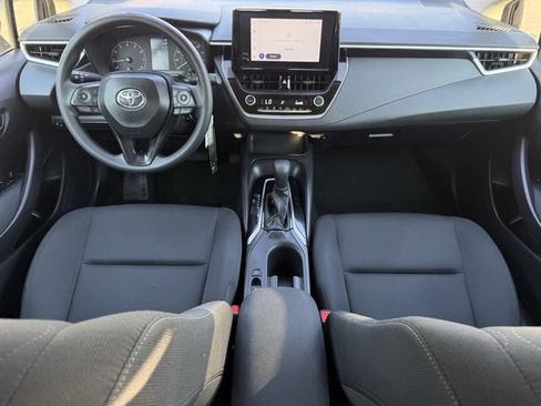 Used 2024 Toyota Corolla LE FWD image 11
