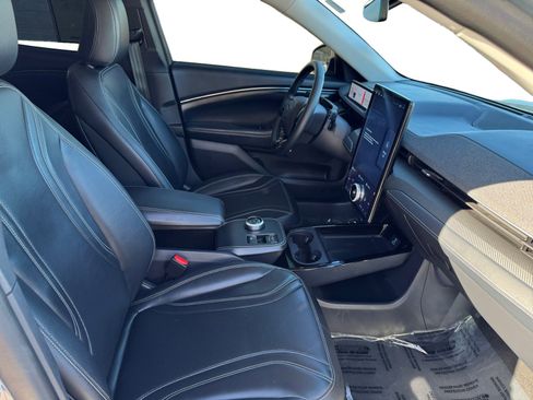 Used 2024 Ford Mustang Mach-E Premium image 15