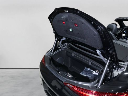 Used 2023 Mercedes-Benz SL 63 AMG 4MATIC image 23