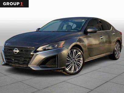 Used 2024 Nissan Altima 2.5 SL