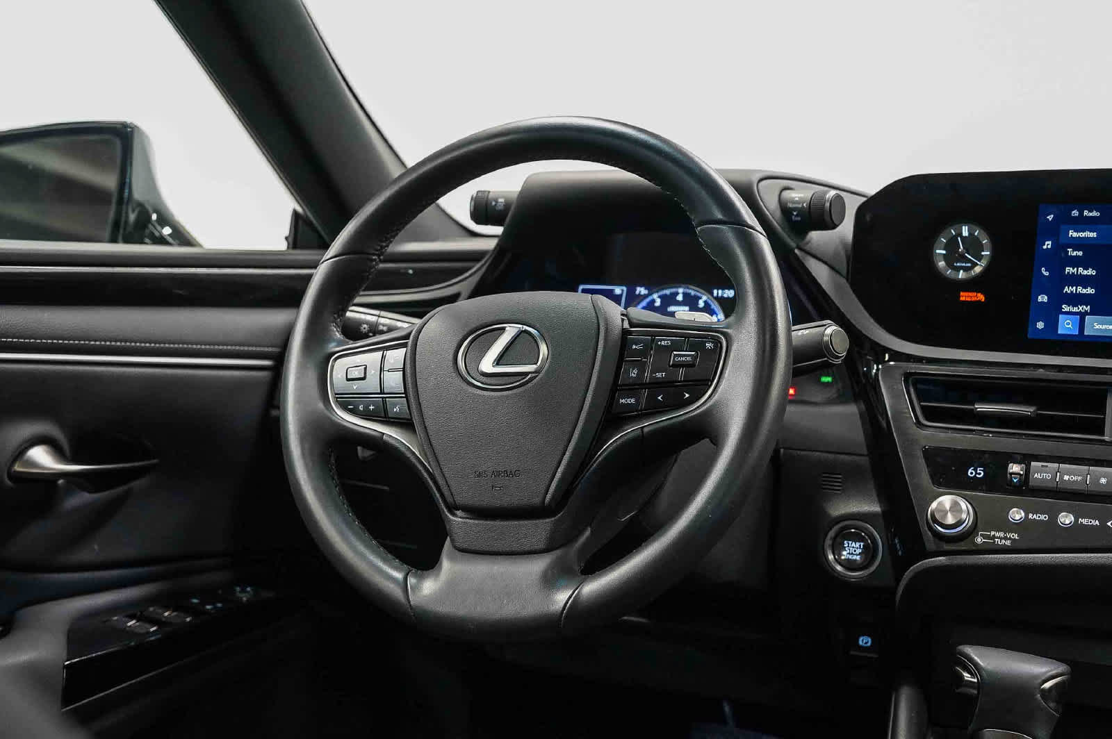 Used 2024 Lexus ES 350 FWD image 15