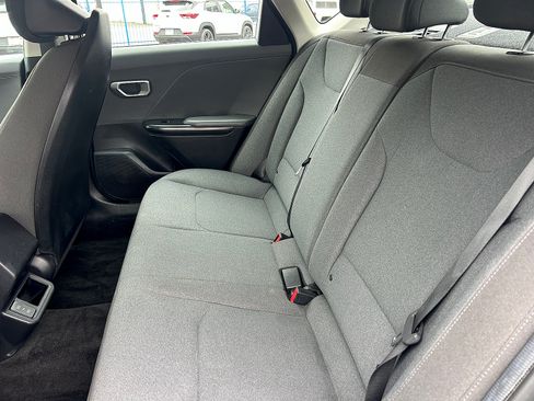 Used 2025 Kia K4 FWD image 23