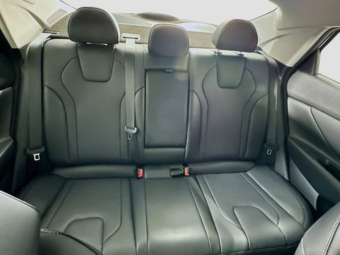 Used 2023 Hyundai Elantra Limited w/ Cargo Package FWD image 28
