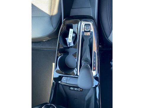 New 2026 Chevrolet Trax LT w/ Sunroof Package FWD image 31
