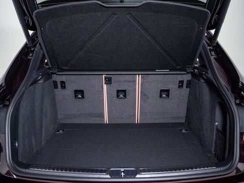 New 2026 Porsche Macan AWD/4WD image 28