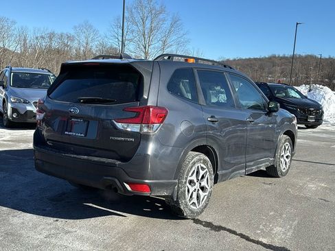 Certified 2023 Subaru Forester Premium image 3