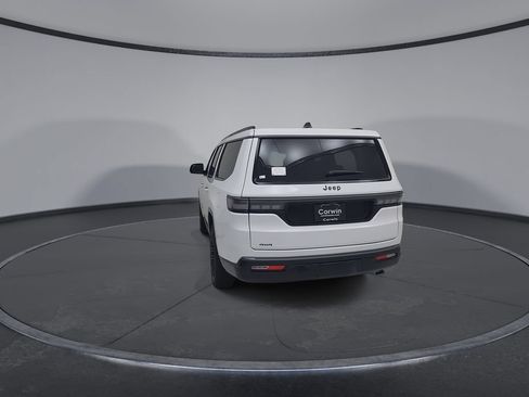 New 2026 Jeep Grand Wagoneer L Limited AWD/4WD image 11