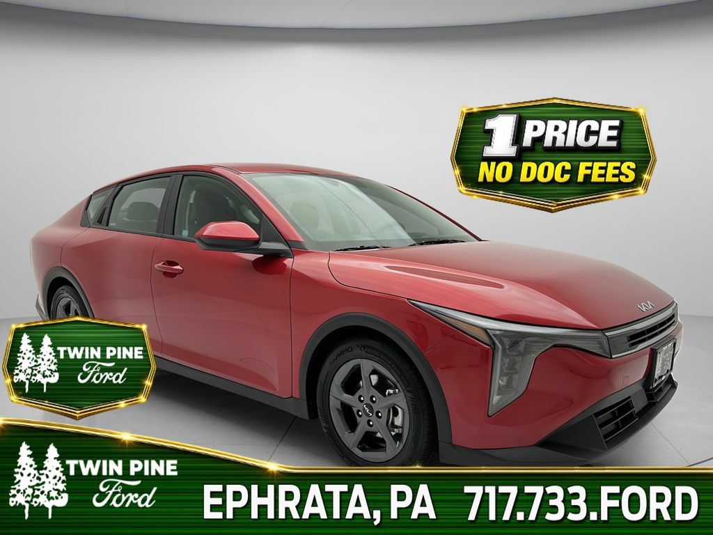 Used 2025 Kia K4 FWD image 1