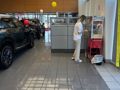 Used 2019 Chevrolet Tahoe LT AWD/4WD image 11