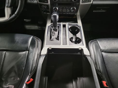 Used 2019 Ford F150 Lariat w/ Equipment Group 502A Luxury image 17