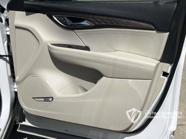 Used 2021 Buick Envision Avenir w/ Technology Package II AWD/4WD image 32