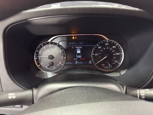 Used 2023 Nissan Frontier SV image 21