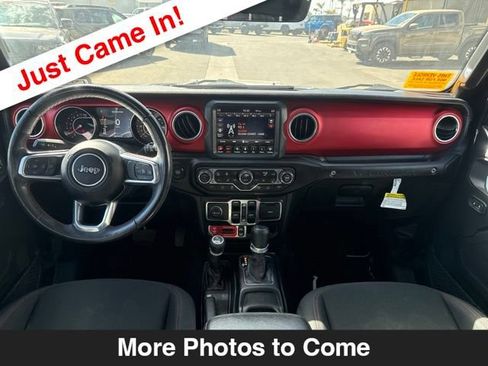 Used 2021 Jeep Wrangler Unlimited Rubicon AWD/4WD image 10