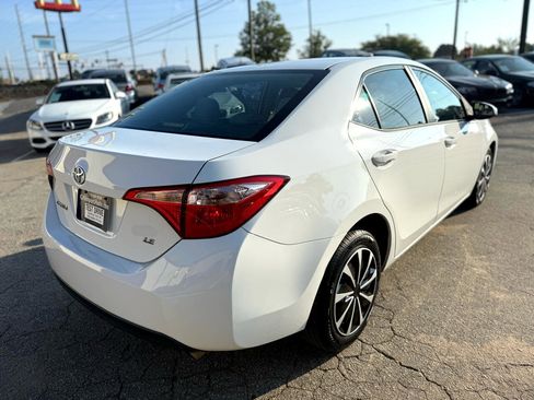 Used 2019 Toyota Corolla LE image 4