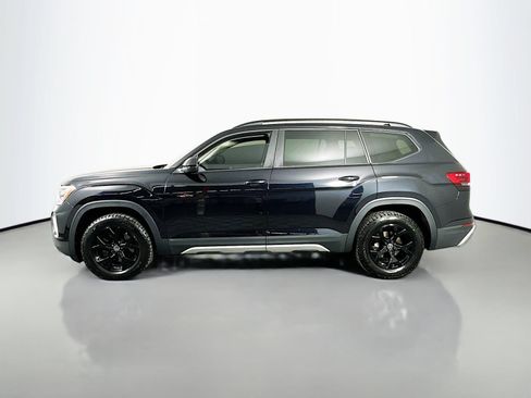 Used 2024 Volkswagen Atlas Peak Edition SE AWD/4WD image 5