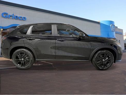 New 2026 Honda HR-V Sport image 8