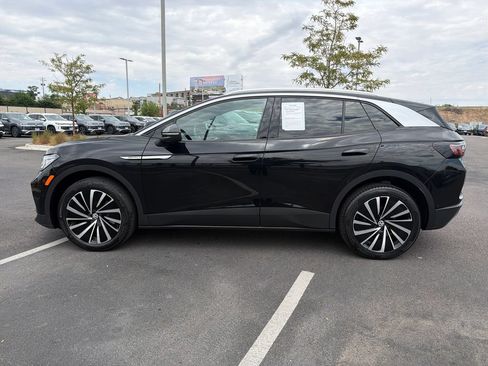 Certified 2023 Volkswagen ID.4 Pro S Plus AWD/4WD image 3