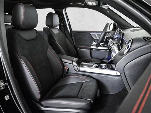 New 2026 Mercedes-Benz GLB 250 4MATIC image 23