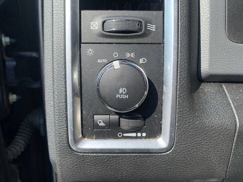 Used 2017 RAM 1500 Big Horn AWD/4WD image 37