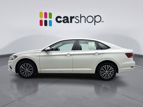 Used 2019 Volkswagen Jetta SE FWD image 2