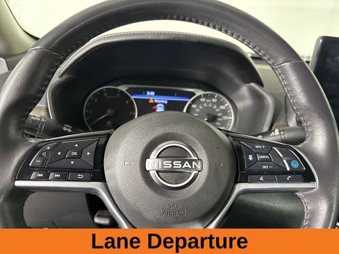 Used 2023 Nissan Altima 2.5 SV w/ SV Premium Package image 13