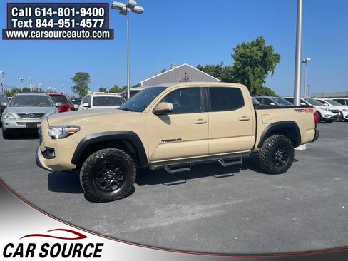 Used 2019 Toyota Tacoma TRD Off-Road image 3