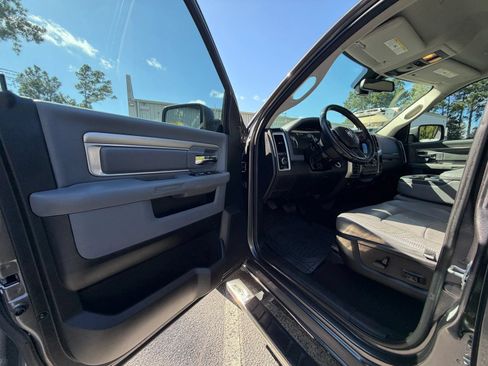 Used 2019 RAM 1500 Big Horn RWD image 19