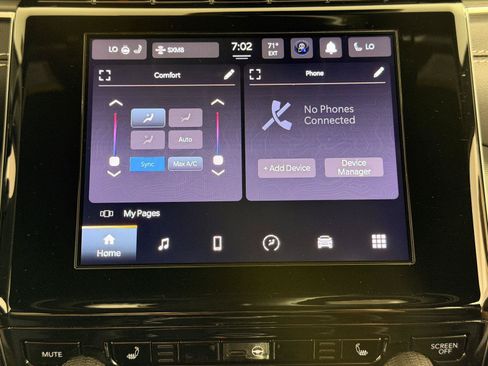 Used 2023 Jeep Grand Cherokee Altitude AWD/4WD image 37