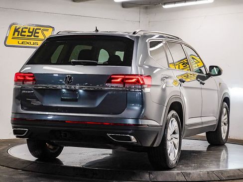 Used 2023 Volkswagen Atlas SE image 4