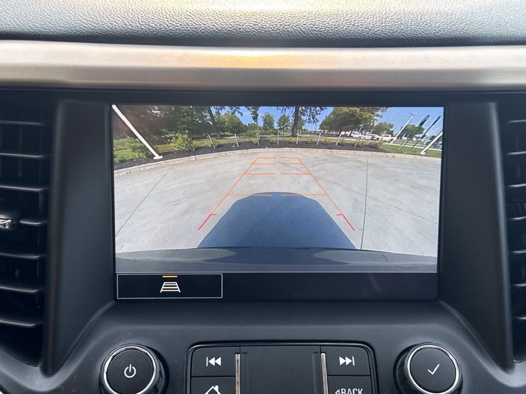 Used 2021 GMC Acadia Denali AWD/4WD image 26
