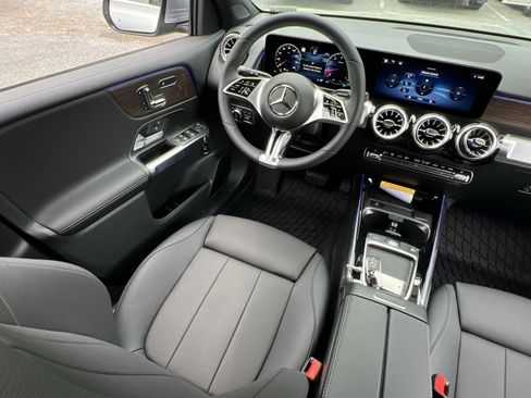 New 2026 Mercedes-Benz GLB 250 4MATIC image 16