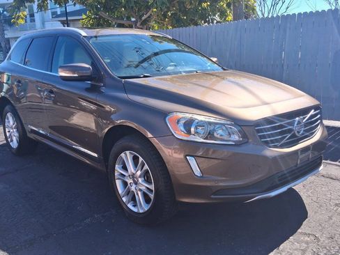 Used 2015 Volvo XC60 T5 Premier FWD image 1