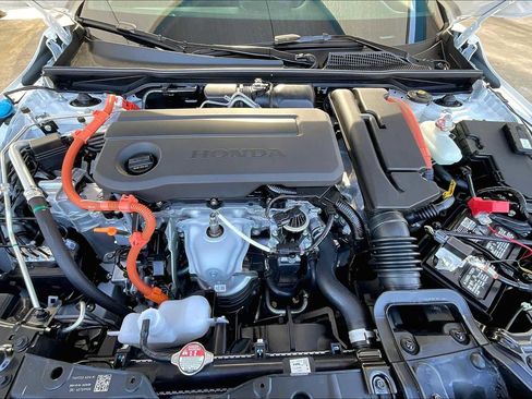 Certified 2025 Honda Civic Sport Touring image 16