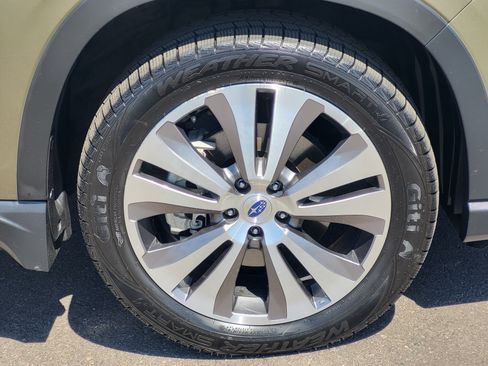 Used 2022 Subaru Ascent Touring AWD/4WD image 8