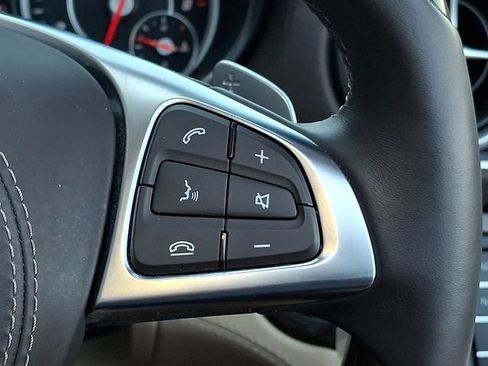 Used 2018 Mercedes-Benz SL 550 image 26