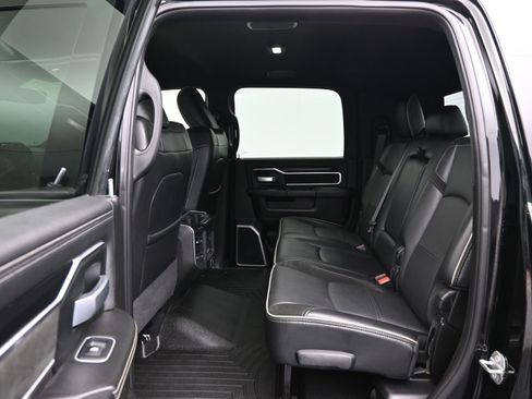 Used 2020 RAM 2500 Laramie w/ Night Edition image 10
